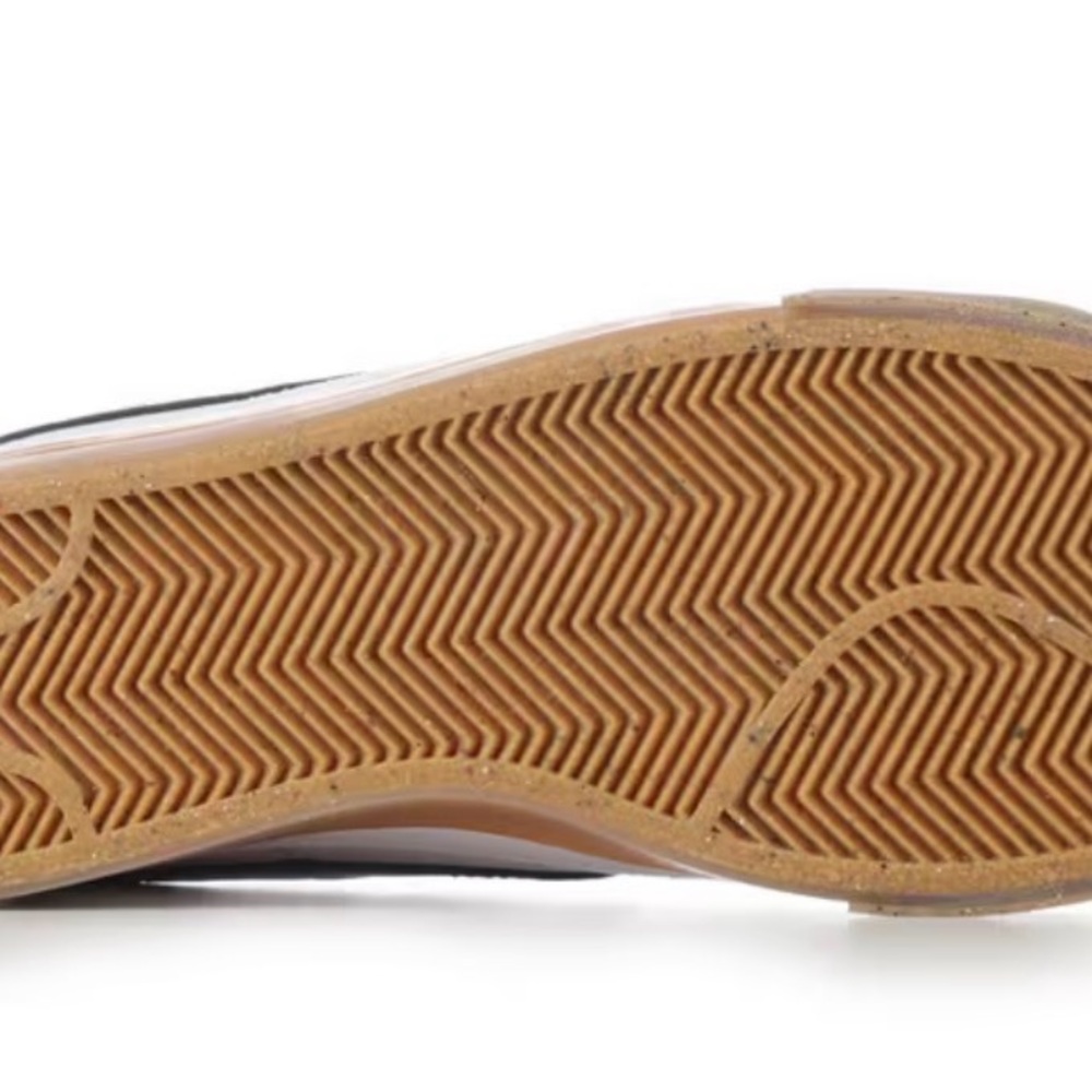 WOMEN'S NIKE COURT LEGACY SNEAKERS (New without tags or box) - Picture 8 of 8